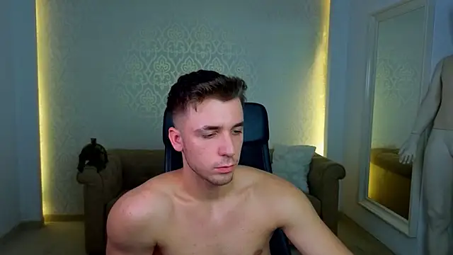 KellenWest stripchat live cam model