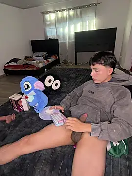 Samu__Hott21 stripchat live cam model