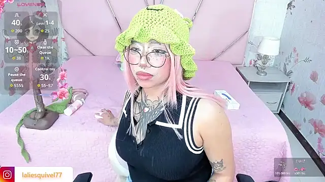 SafiroAgataaa stripchat live cam model