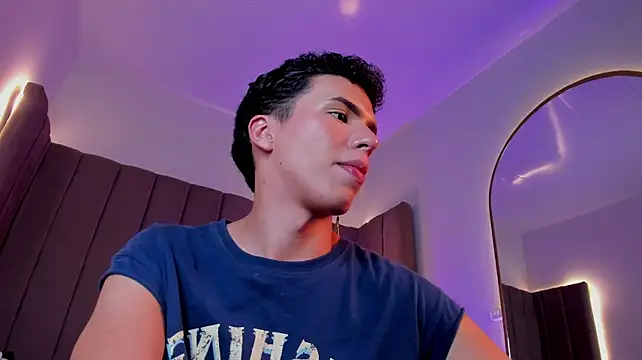 Seab_trooy stripchat live cam model