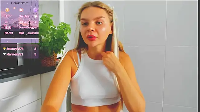 Molly_sweetie stripchat live cam model