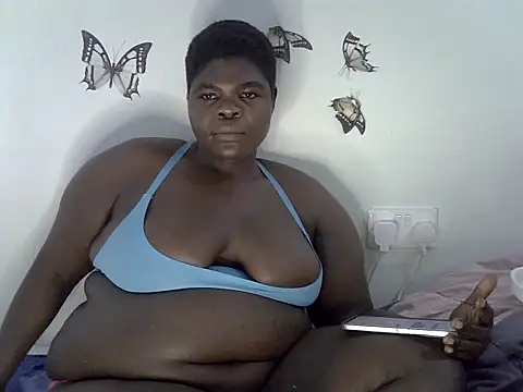 ebony_bbw254 stripchat live cam model