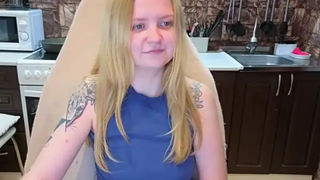 AnitaXVine stripchat live cam model