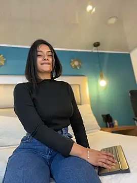 Ivonny_x stripchat live cam model