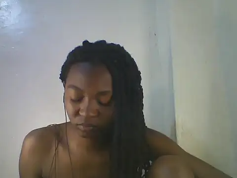 cutebrownny stripchat live cam model