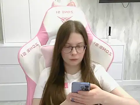 Elvirada stripchat live cam model