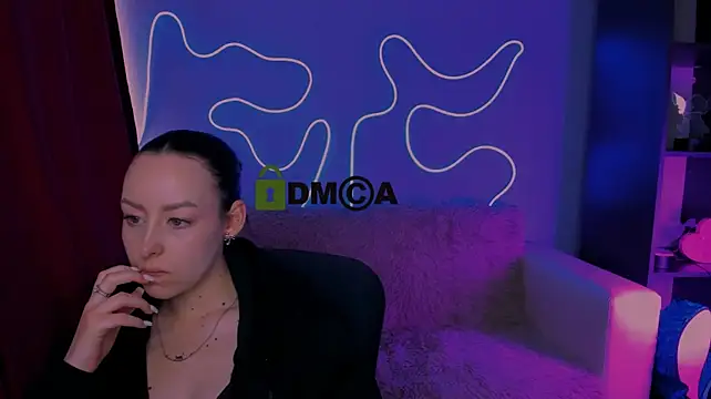 hanna_triss stripchat live cam model