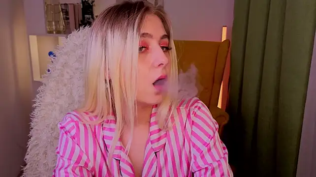 ChloeVirelix stripchat live cam model