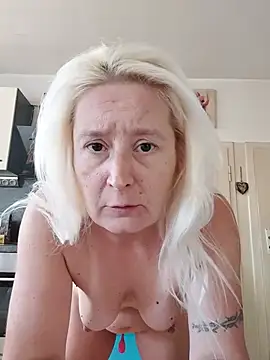 GeileEstelle stripchat live cam model