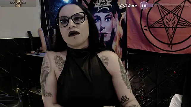 Evil_Queen_666 stripchat live cam model