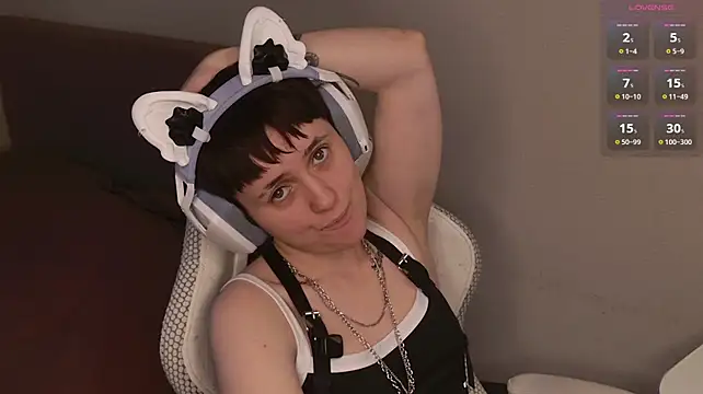 Luna_Loveee stripchat live cam model