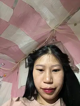 Spying_bird stripchat live cam model