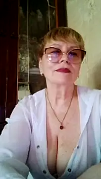 SophieBurns stripchat live cam model