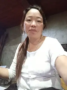Yellow-pink stripchat live cam model