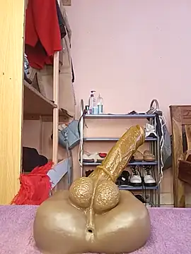 Rilaveta stripchat live cam model