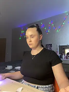 likisonya stripchat live cam model