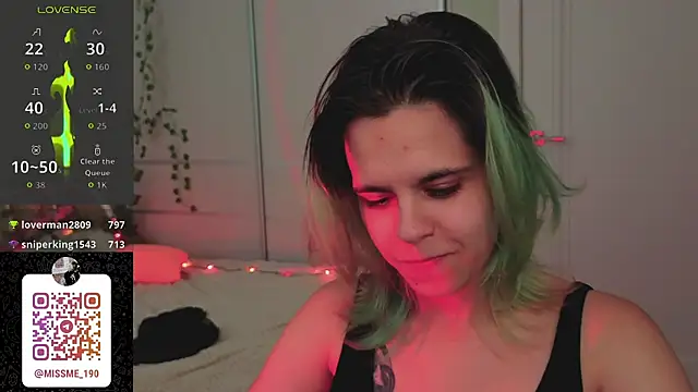 LiraBella stripchat live cam model