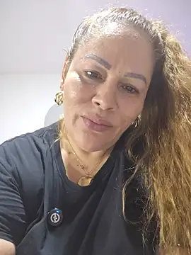 SluttyMilf79 stripchat live cam model