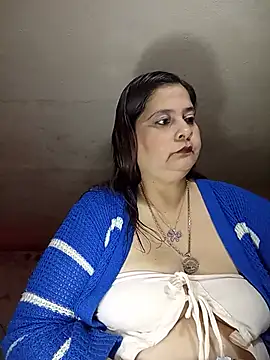 Cynthia186 stripchat live cam model