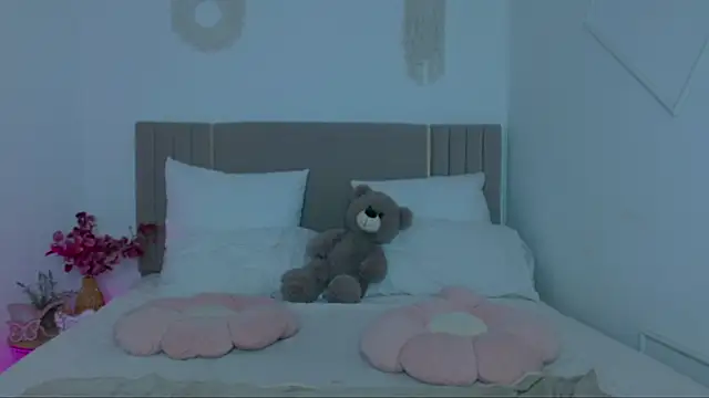 Your_Mashaa stripchat live cam model