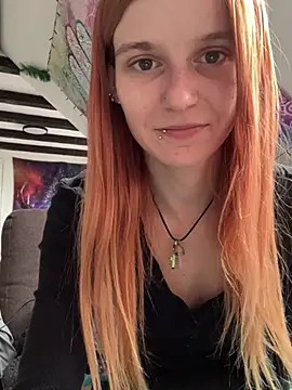 LeylaSquirtyBirty stripchat live cam model