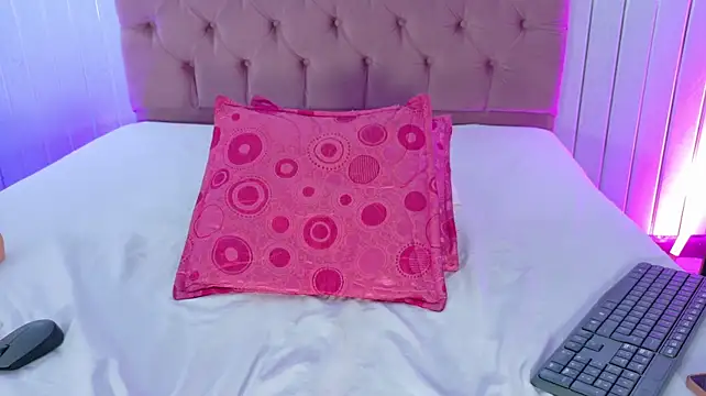 Gabby-Sweet stripchat live cam model