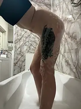 ValenciaShock stripchat live cam model