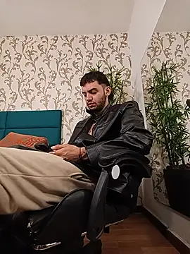 Michael_magno stripchat live cam model