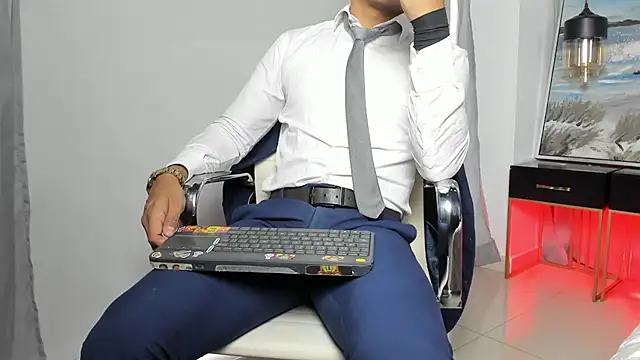 Lucii_fer_ stripchat live cam model