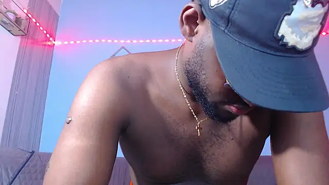 eebony_stallion stripchat live cam model