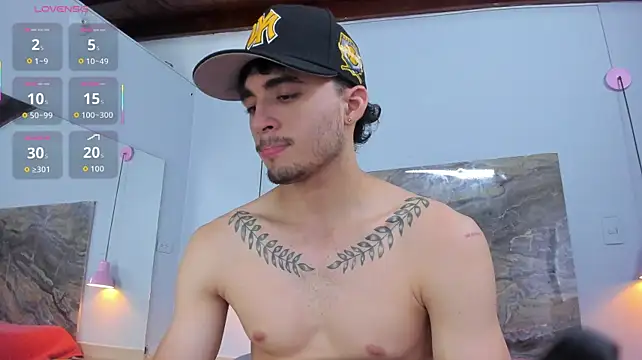 James-06 stripchat live cam model