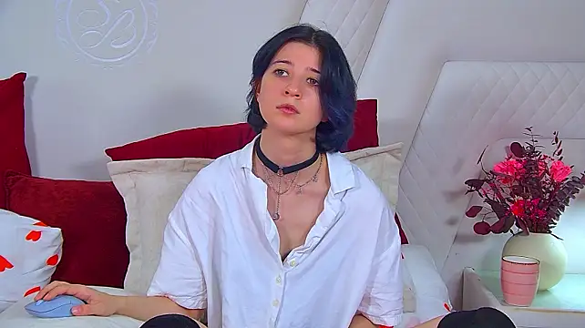 AnneAvelin stripchat live cam model