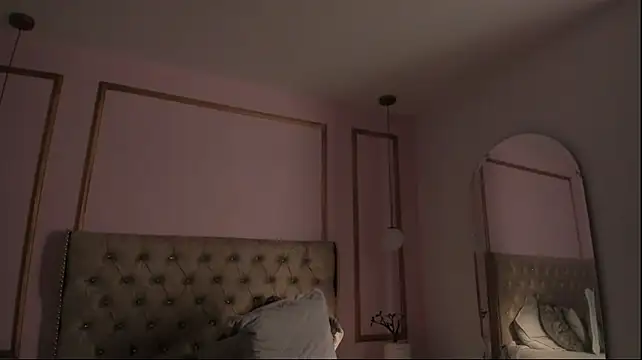 ivy__collins stripchat live cam model