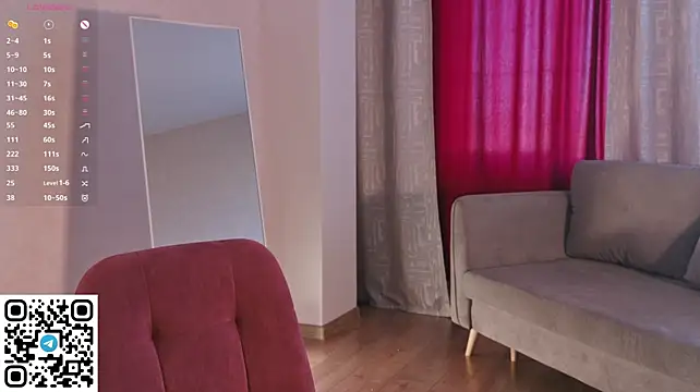 Quinavelle stripchat live cam model