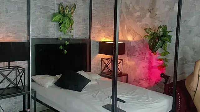 mia_venon stripchat live cam model