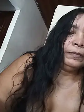 Ariais502026 stripchat live cam model