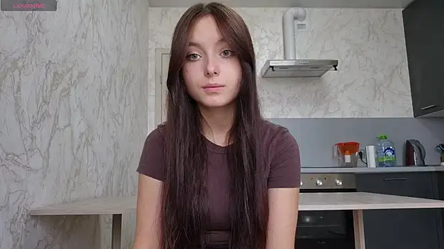 JoanieBelrose stripchat live cam model