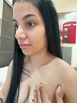 Samira30 stripchat live cam model