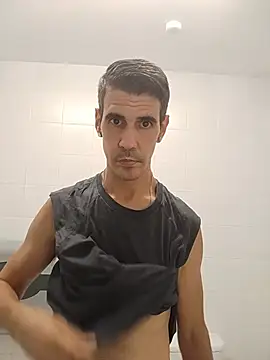 halfArabhalfspanish stripchat live cam model