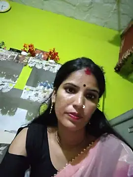 Riya_jaan12 stripchat live cam model