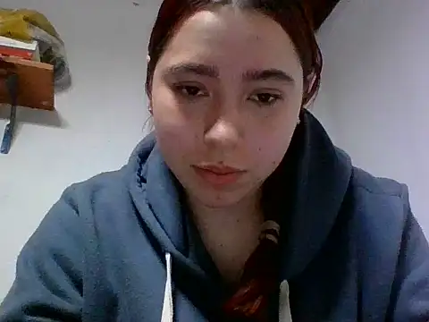 Ani_000 stripchat live cam model
