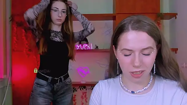 alicia_velvet_ stripchat live cam model