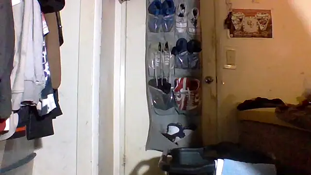 HBYAM stripchat live cam model