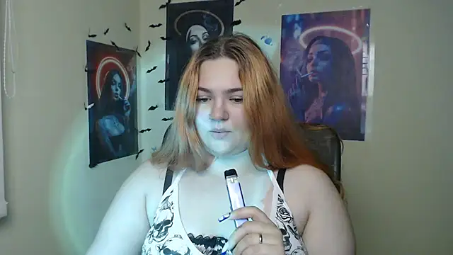 RinaRiii stripchat live cam model