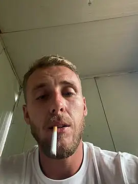 tlvck75 stripchat live cam model