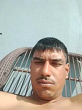 fernandes_v stripchat live cam model