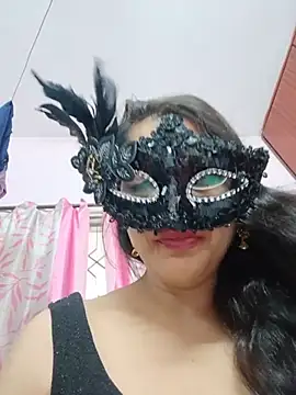 thanusi_2 stripchat live cam model