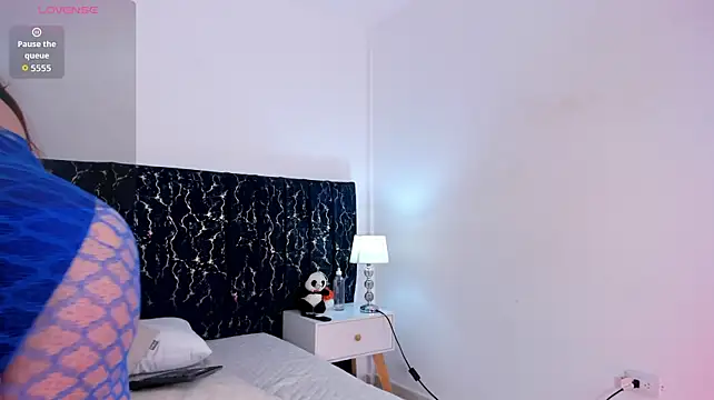 katte_landerr stripchat live cam model