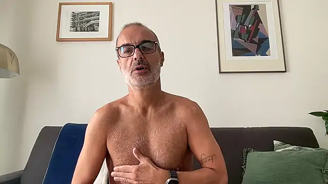 Milkywaymen stripchat live cam model