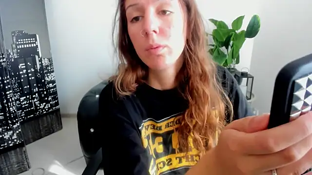 Lunaa_x44 stripchat live cam model